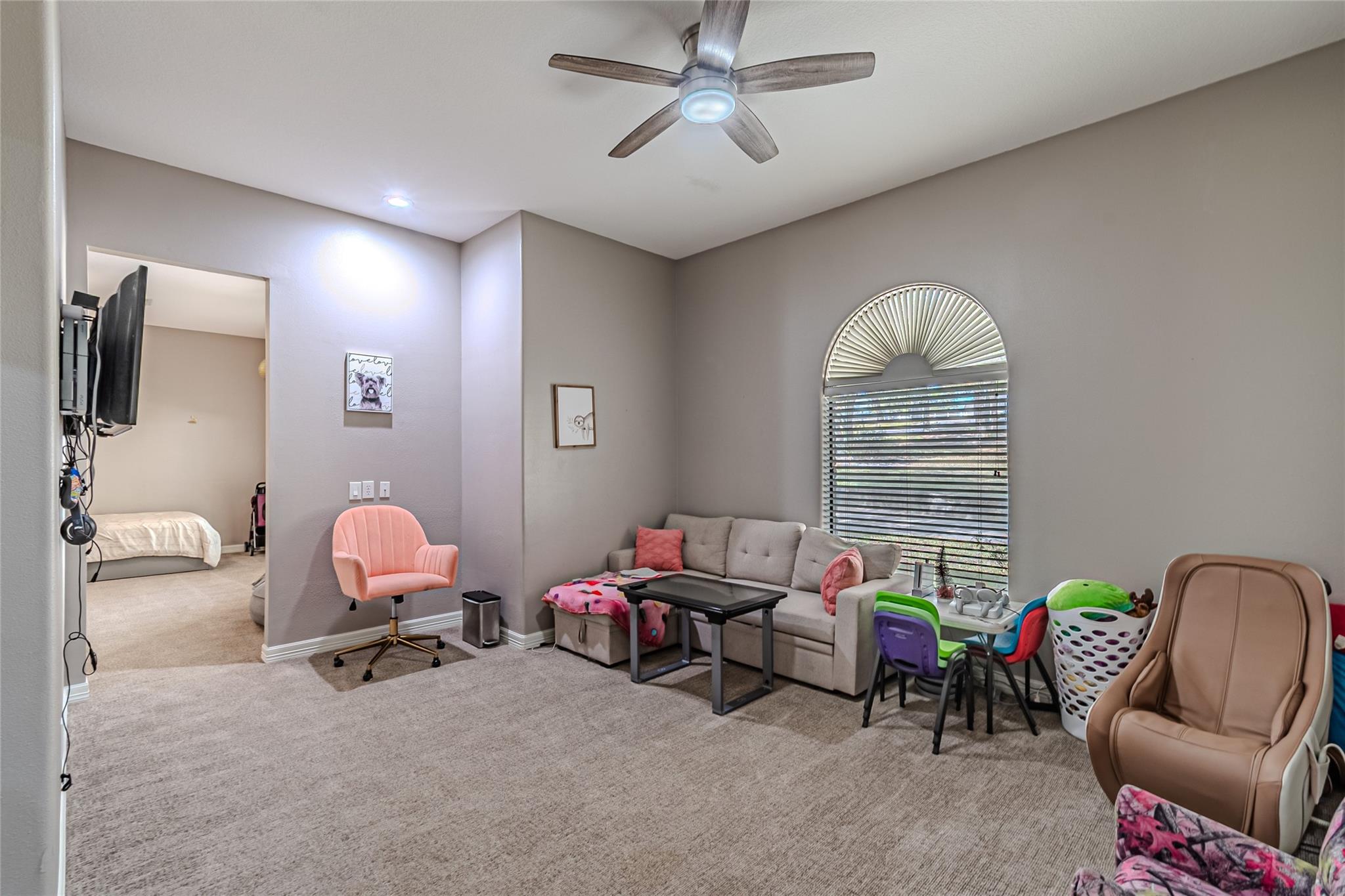 Montgomery, Texas, 77316, United States, 4 Bedrooms Bedrooms, ,7 BathroomsBathrooms,Residential,Active,1993945