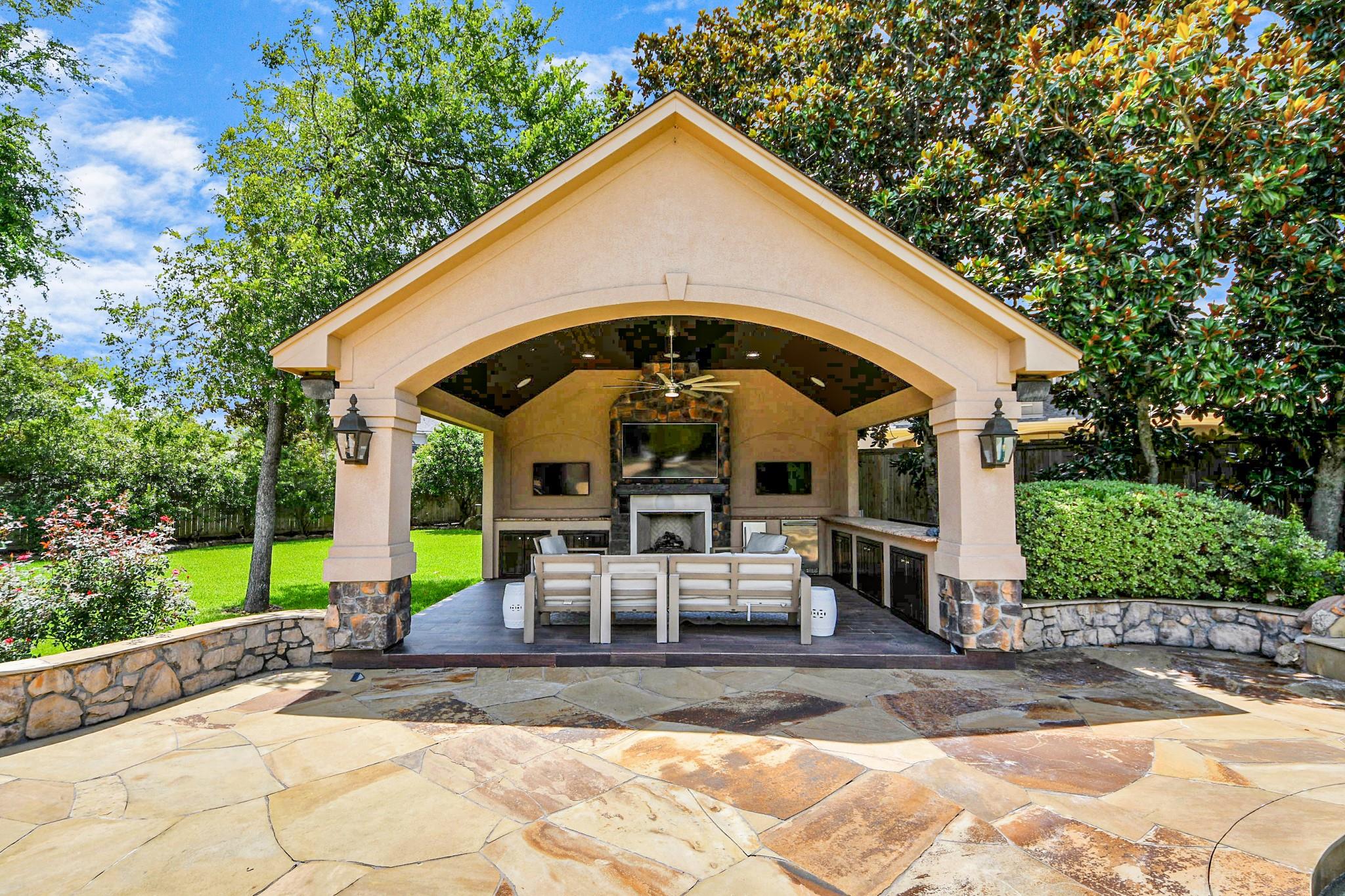 Kingwood, Texas, 77345, United States, 5 Bedrooms Bedrooms, ,5 BathroomsBathrooms,Residential,Active,1967113