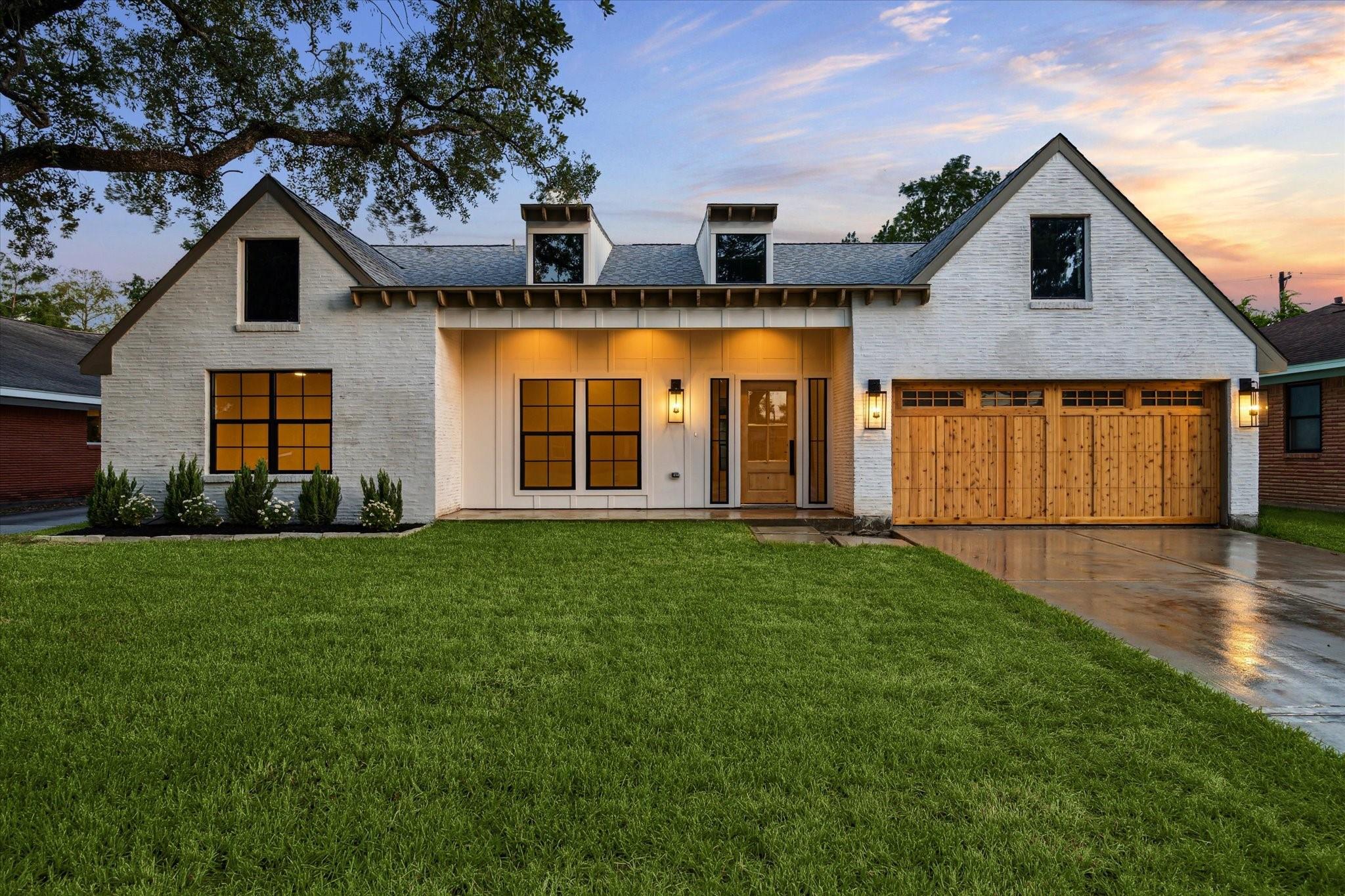 Houston, Texas, 77008, United States, 4 Bedrooms Bedrooms, ,4 BathroomsBathrooms,Residential,Active,1988430