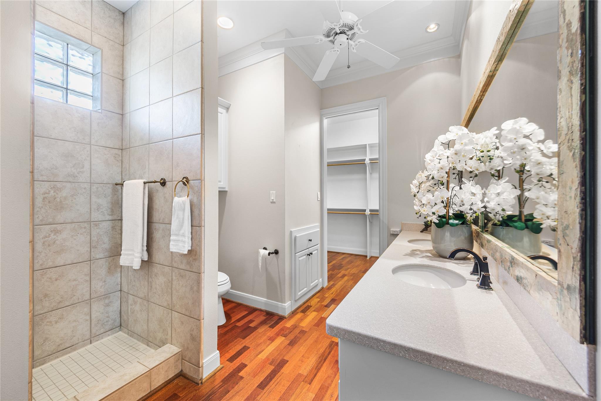 Galveston, Texas, 77554, United States, 4 Bedrooms Bedrooms, ,4 BathroomsBathrooms,Residential,Active,1989793