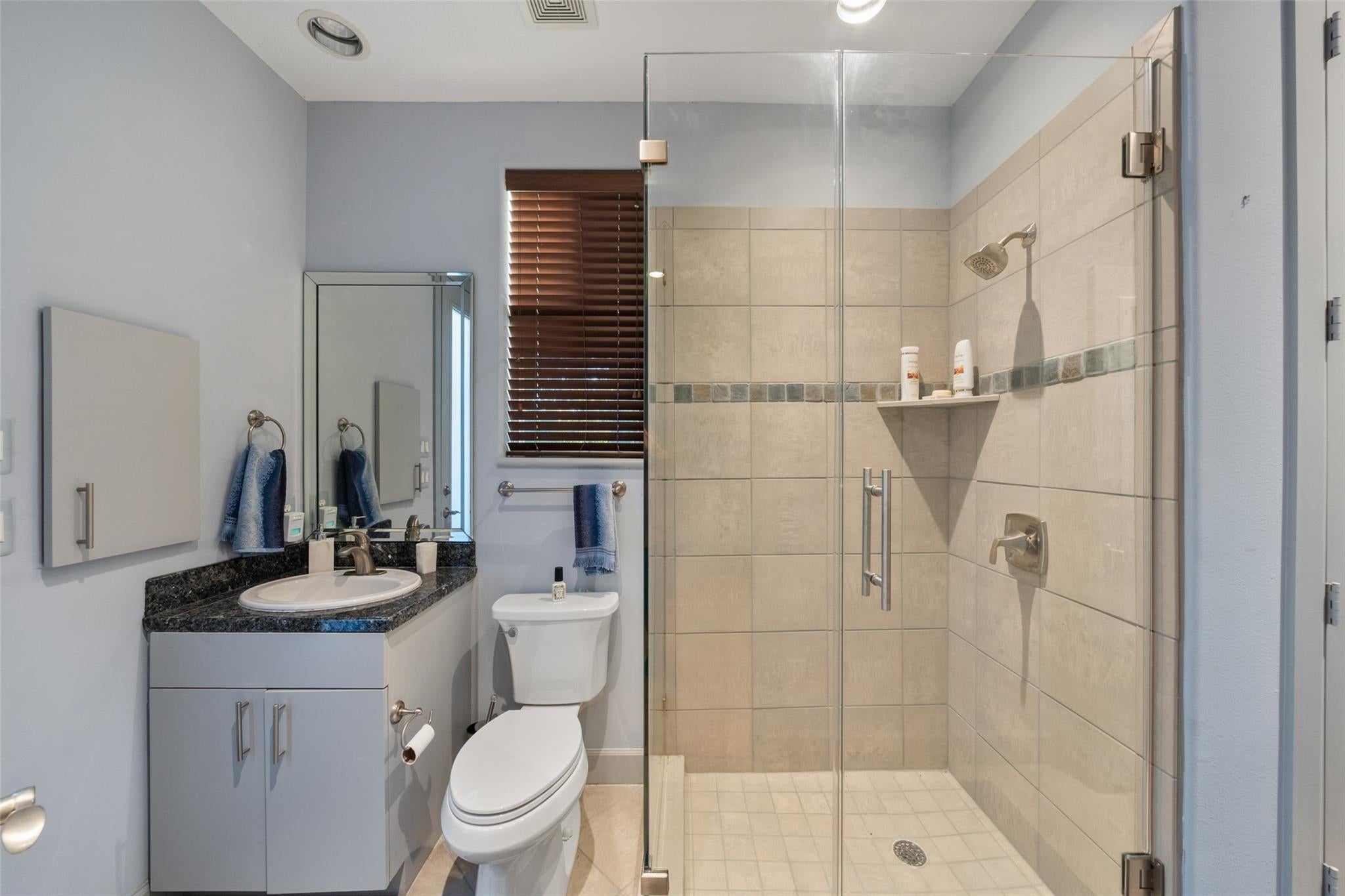 Montgomery, Texas, 77356, United States, 3 Bedrooms Bedrooms, ,4 BathroomsBathrooms,Residential,Active,1992537