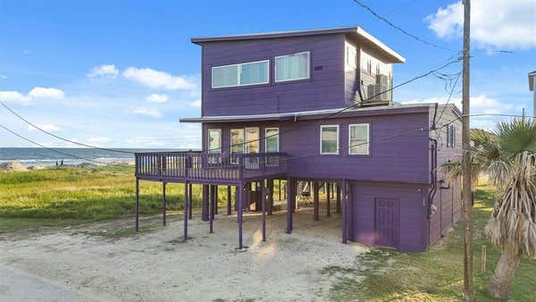 135 DETENBECK AVE, SURFSIDE BEACH, TX 77541 - Image 1