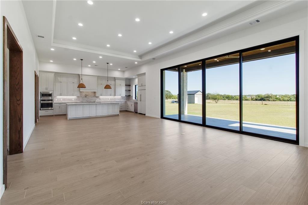 Bryan, Texas, 77845, United States, 4 Bedrooms Bedrooms, ,5 BathroomsBathrooms,Residential,Active,2012484