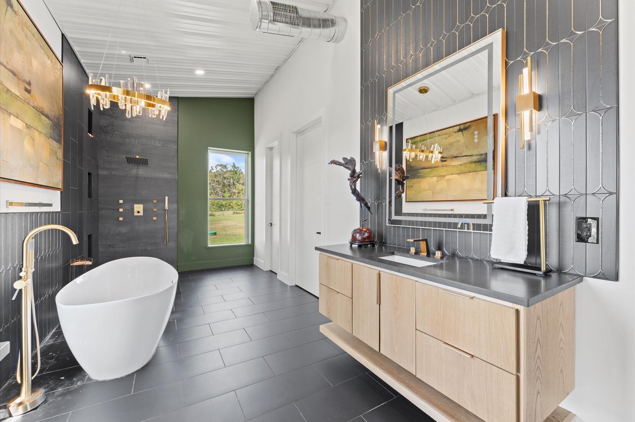 Montgomery, Texas, 77316, United States, 5 Bedrooms Bedrooms, ,7 BathroomsBathrooms,Residential,Active,1963409