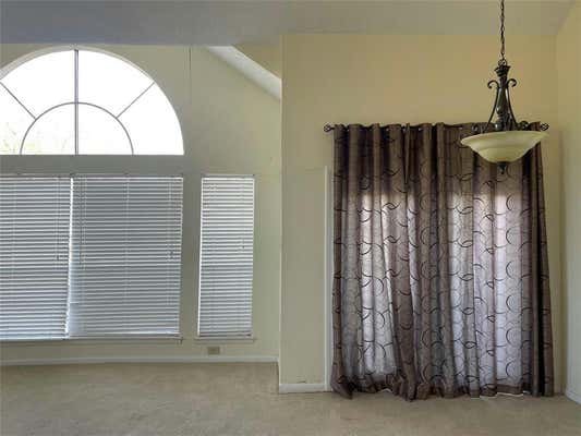 111 DUNBAR ESTATES DR APT 201, FRIENDSWOOD, TX 77546, photo 4 of 21