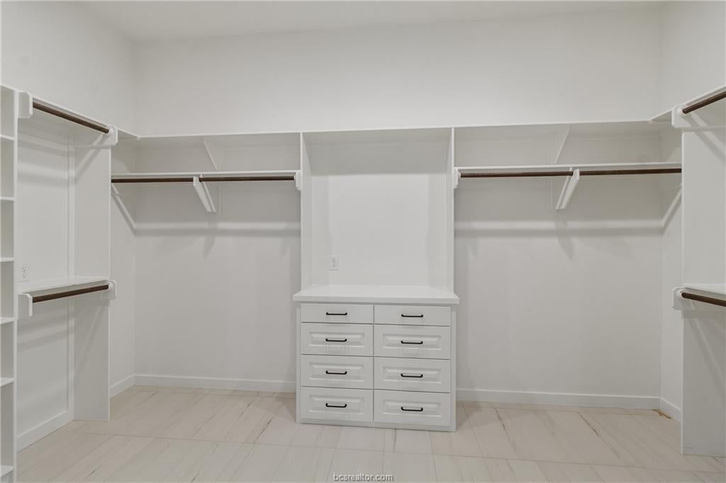 Bryan, Texas, 77845, United States, 4 Bedrooms Bedrooms, ,5 BathroomsBathrooms,Residential,Active,2012484