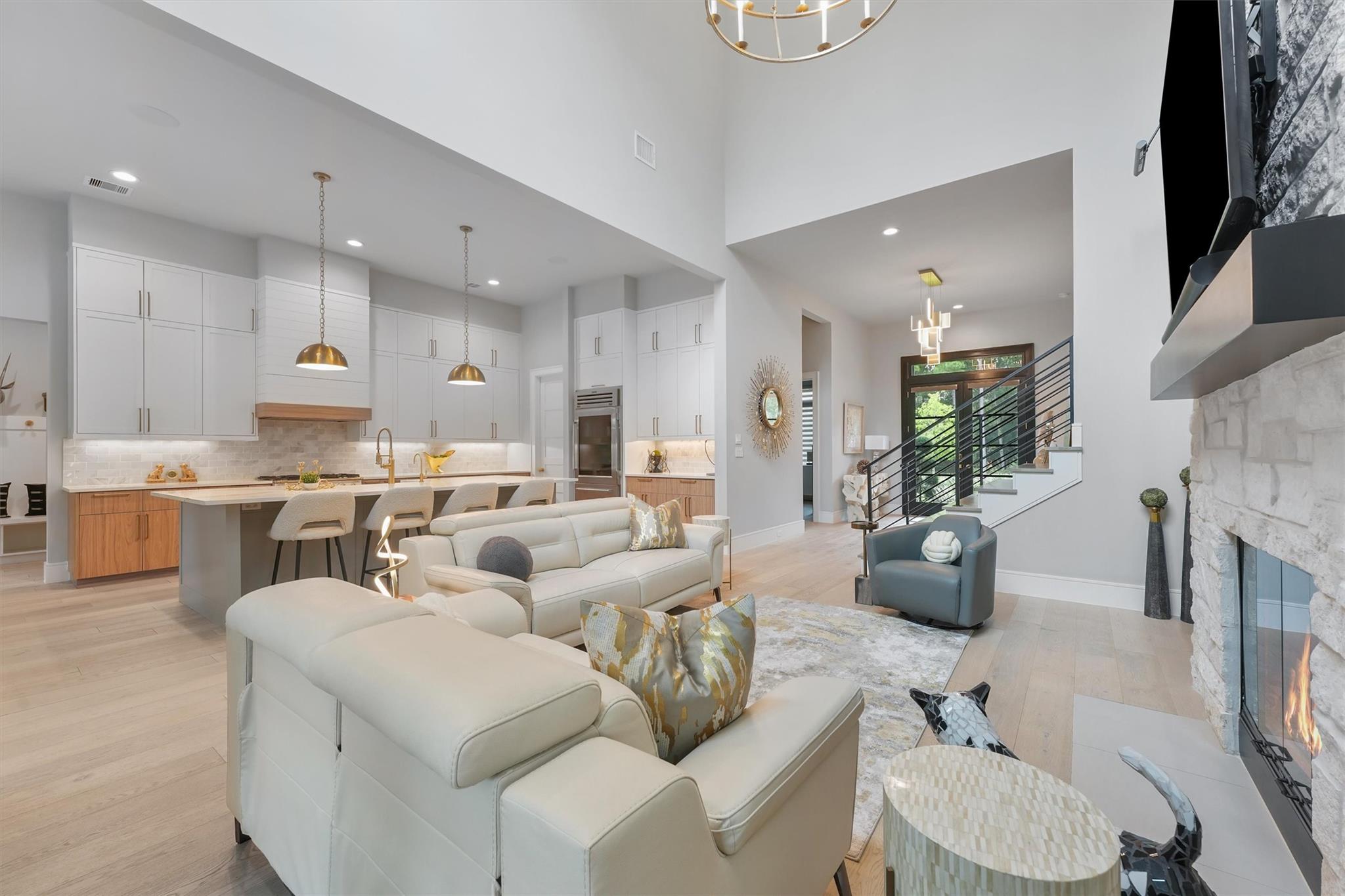 Montgomery, Texas, 77316, United States, 4 Bedrooms Bedrooms, ,6 BathroomsBathrooms,Residential,Active,1905108