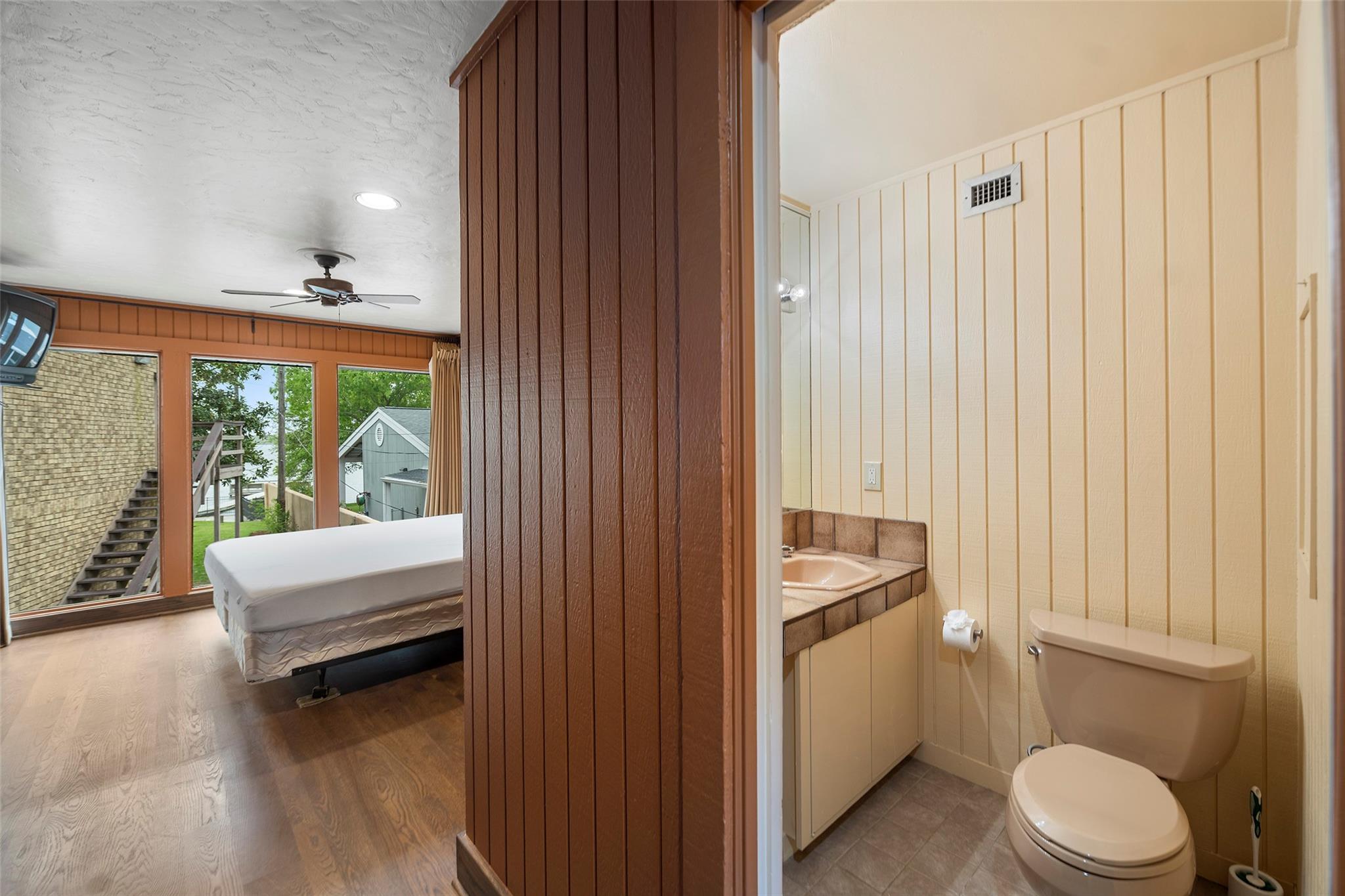 Galveston, Texas, 77550, United States, 4 Bedrooms Bedrooms, ,6 BathroomsBathrooms,Residential,Active,1905067