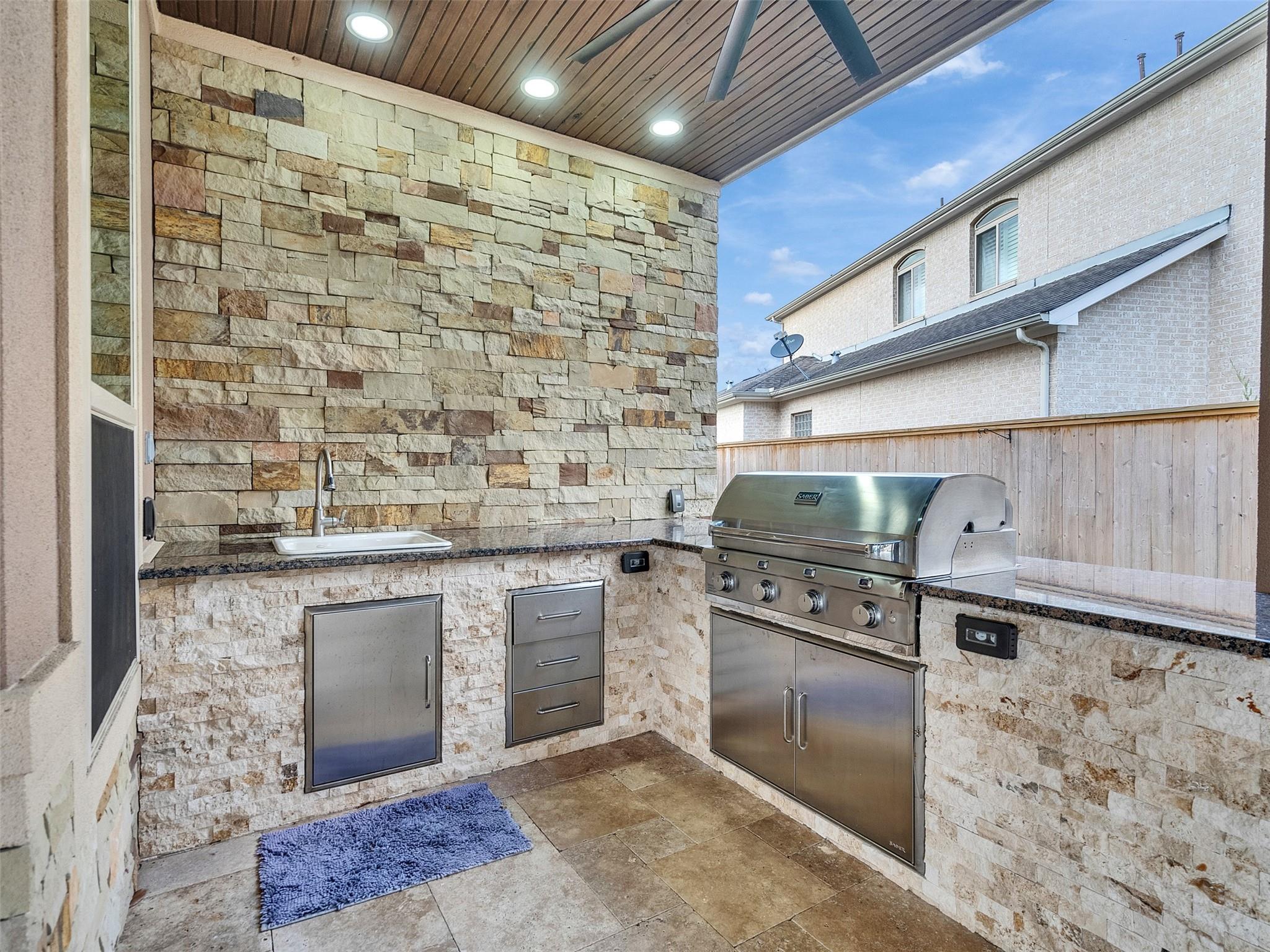 Friendswood, Texas, 77546, United States, 5 Bedrooms Bedrooms, ,5 BathroomsBathrooms,Residential,Active,1971772