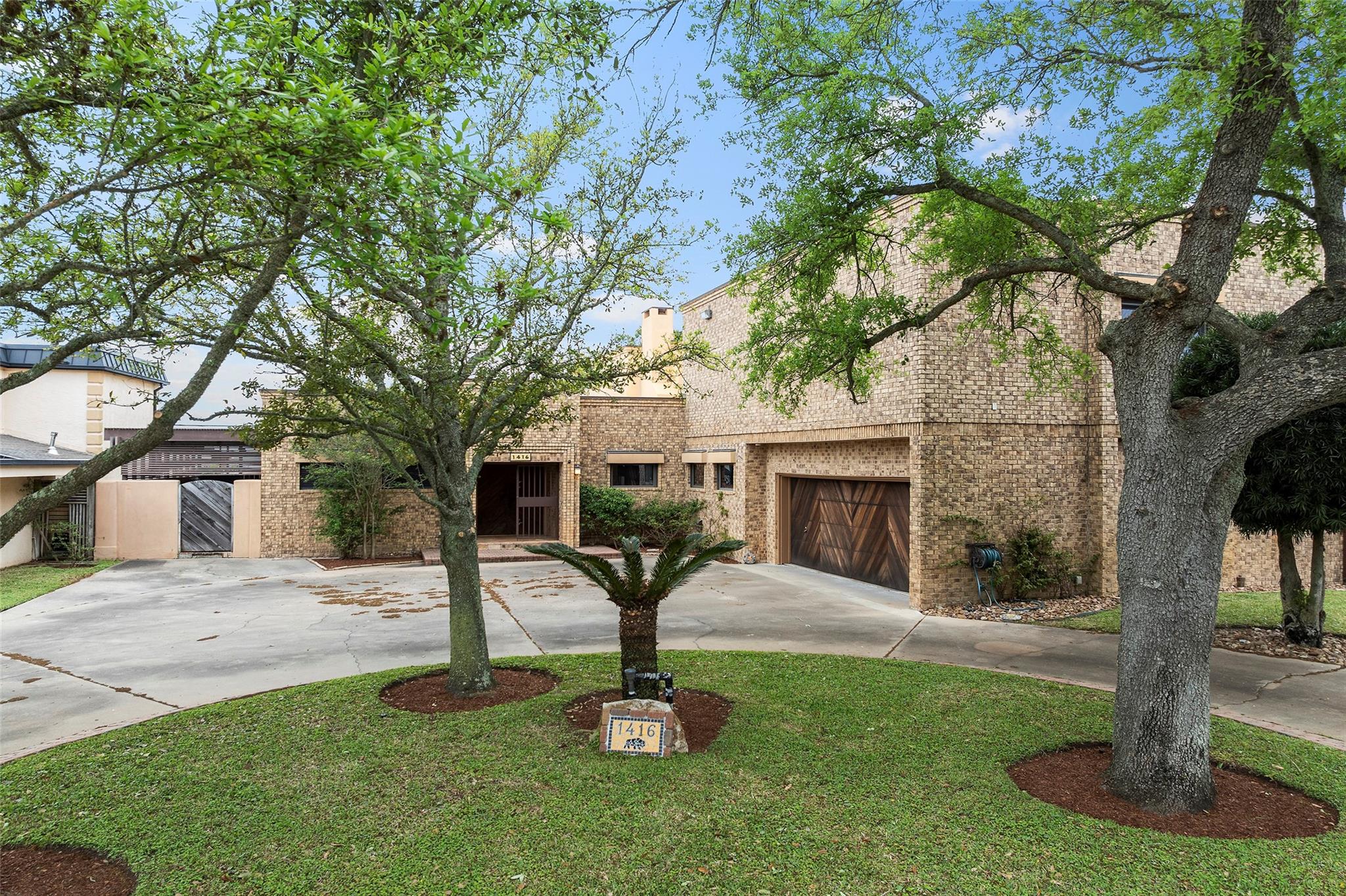 Galveston, Texas, 77550, United States, 4 Bedrooms Bedrooms, ,6 BathroomsBathrooms,Residential,Active,1905067
