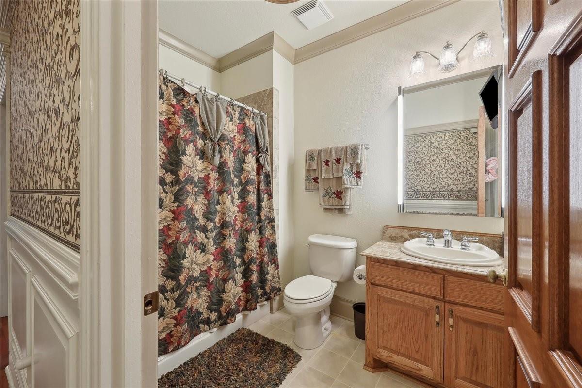 Beaumont, Texas, 77707, United States, 6 Bedrooms Bedrooms, ,10 BathroomsBathrooms,Residential,Active,1862916