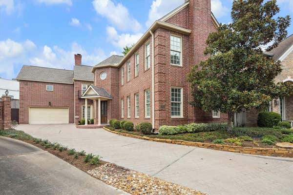 11838 VILLAGE PARK CIR, HOUSTON, TX 77024 - Image 1