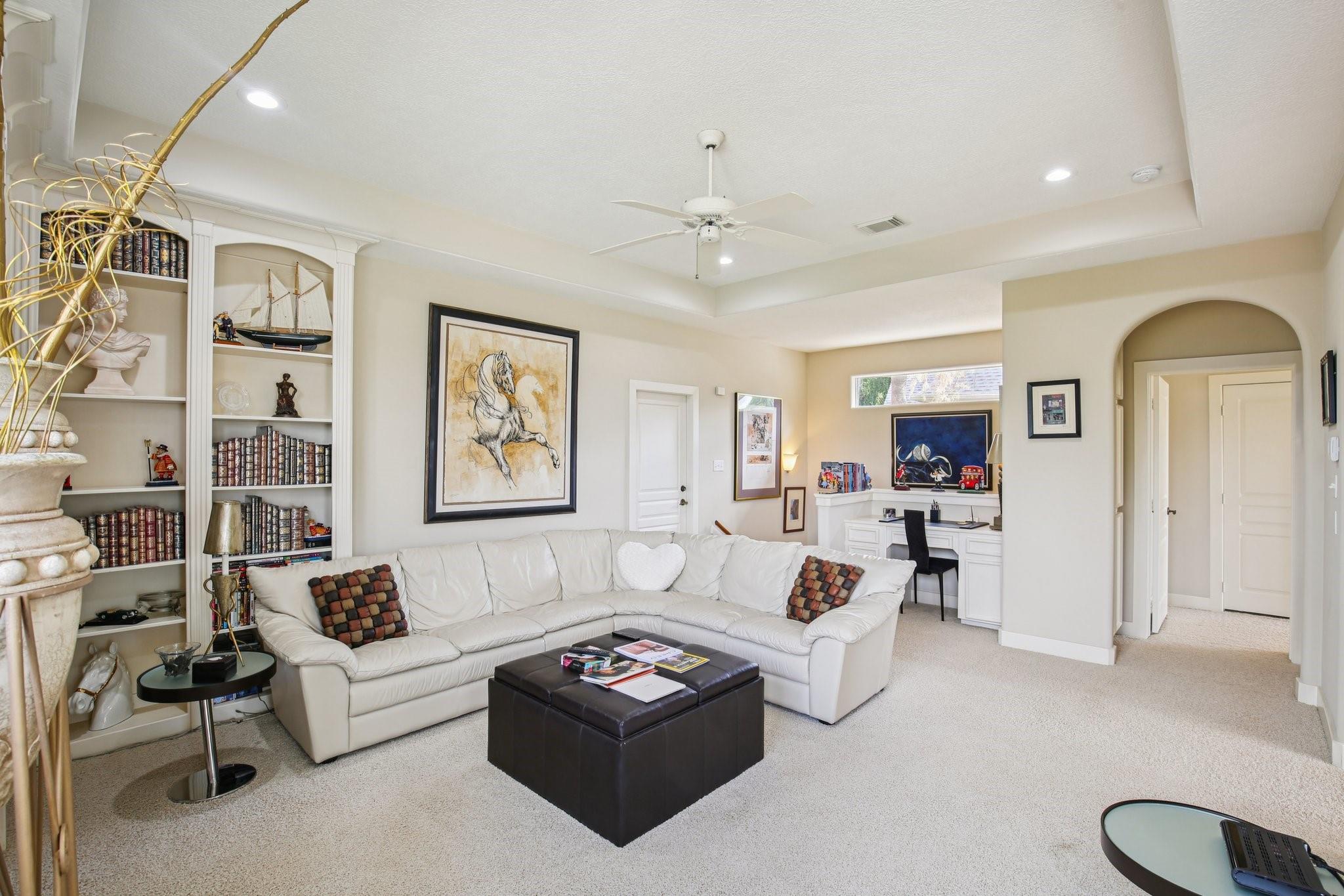 Montgomery, Texas, 77356, United States, 4 Bedrooms Bedrooms, ,5 BathroomsBathrooms,Residential,Active,1894542