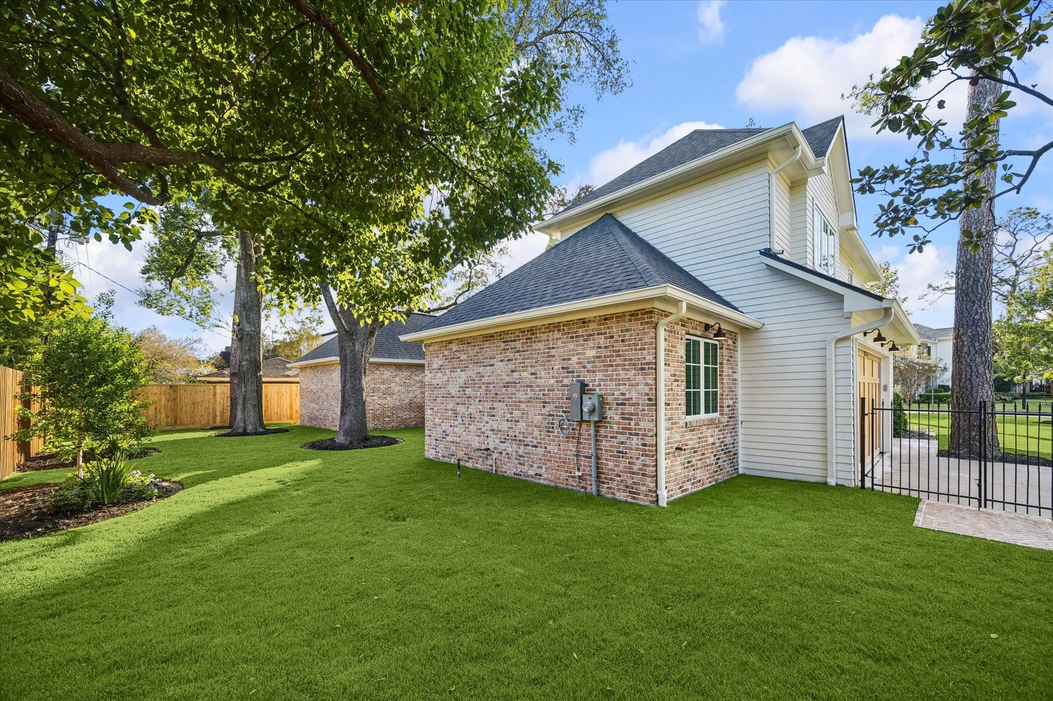 Houston, Texas, 77024, United States, 6 Bedrooms Bedrooms, ,5 BathroomsBathrooms,Residential,Active,1992229