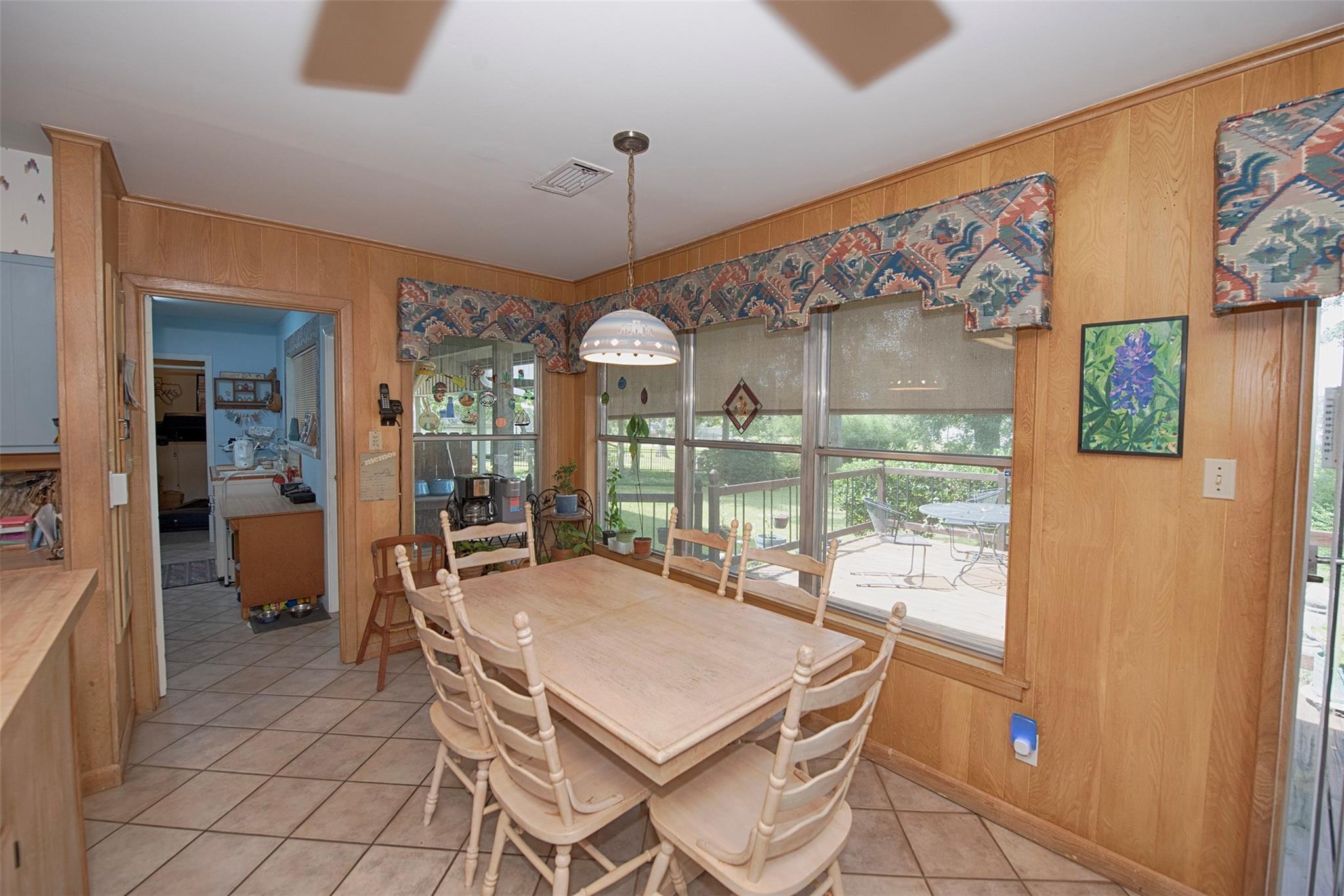 Taylor Lake Village, Texas, 77586, United States, 3 Bedrooms Bedrooms, ,3 BathroomsBathrooms,Residential,Active,1953995