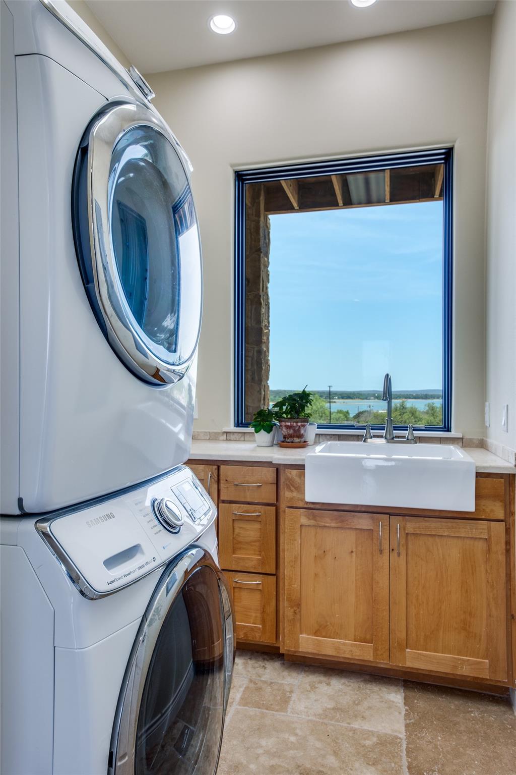 Burnet, Texas, 78611, United States, ,4 BathroomsBathrooms,Residential,Active,1702915