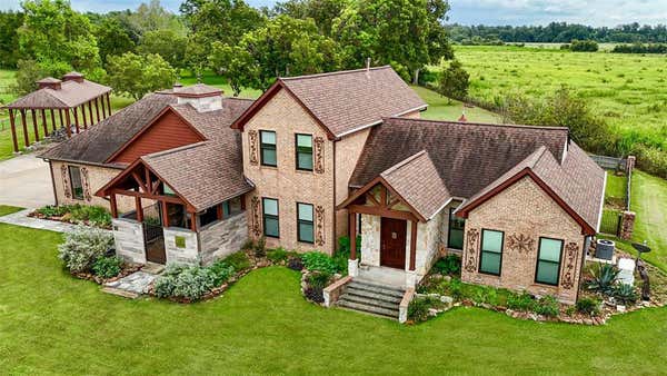 100 PECAN GROVE RD, SEALY, TX 77474 - Image 1