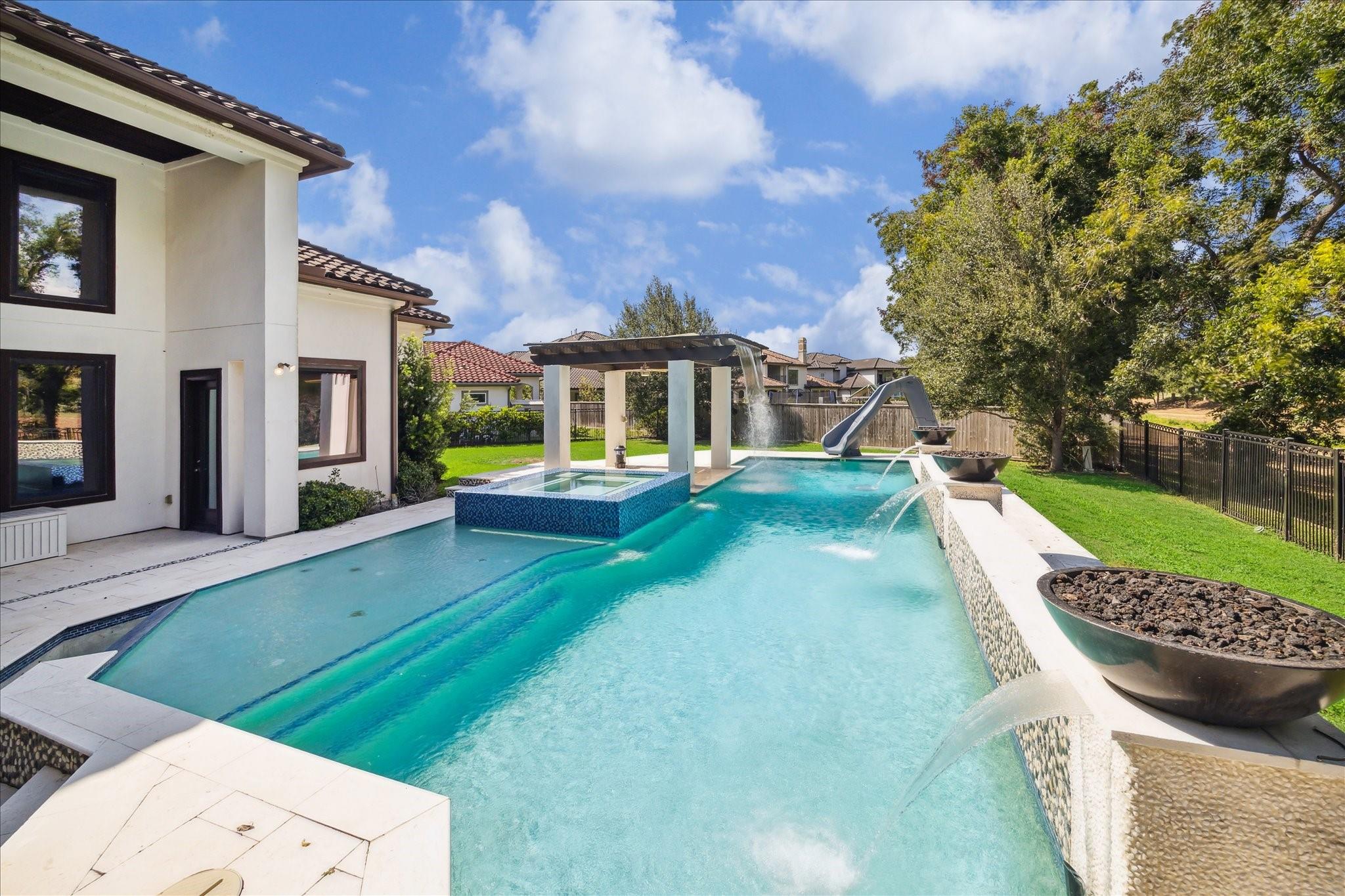 Sugar Land, Texas, 77479, United States, 5 Bedrooms Bedrooms, ,6 BathroomsBathrooms,Residential,Active,2015429