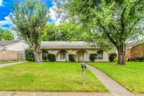 11906 BARRETT BRAE DR, HOUSTON, TX 77072 - Image 1