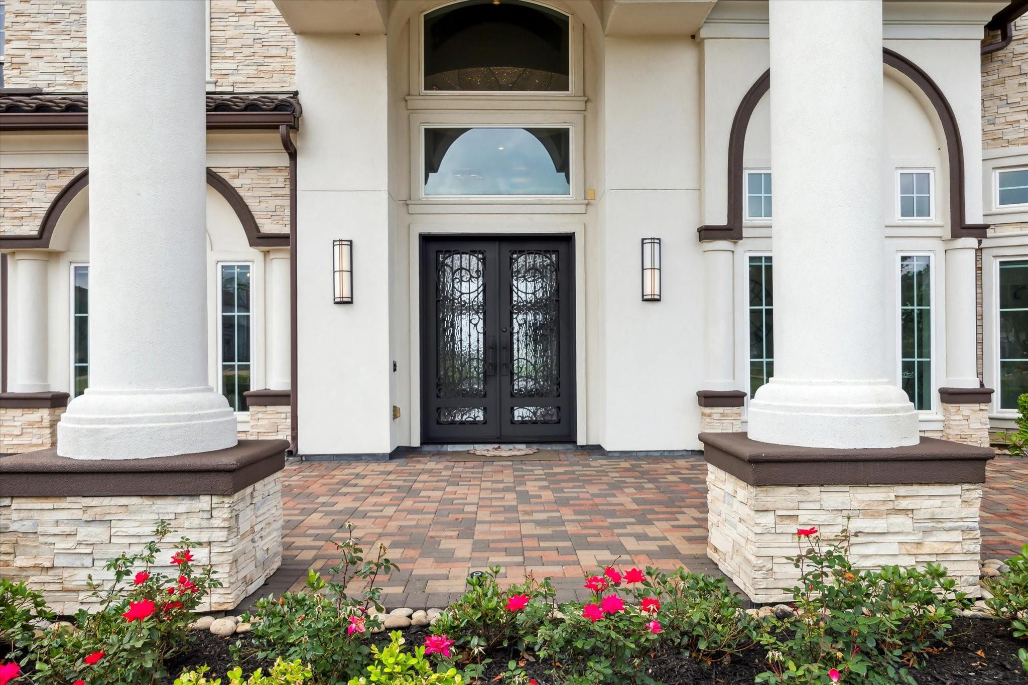 Sugar Land, Texas, 77479, United States, 5 Bedrooms Bedrooms, ,6 BathroomsBathrooms,Residential,Active,2015464