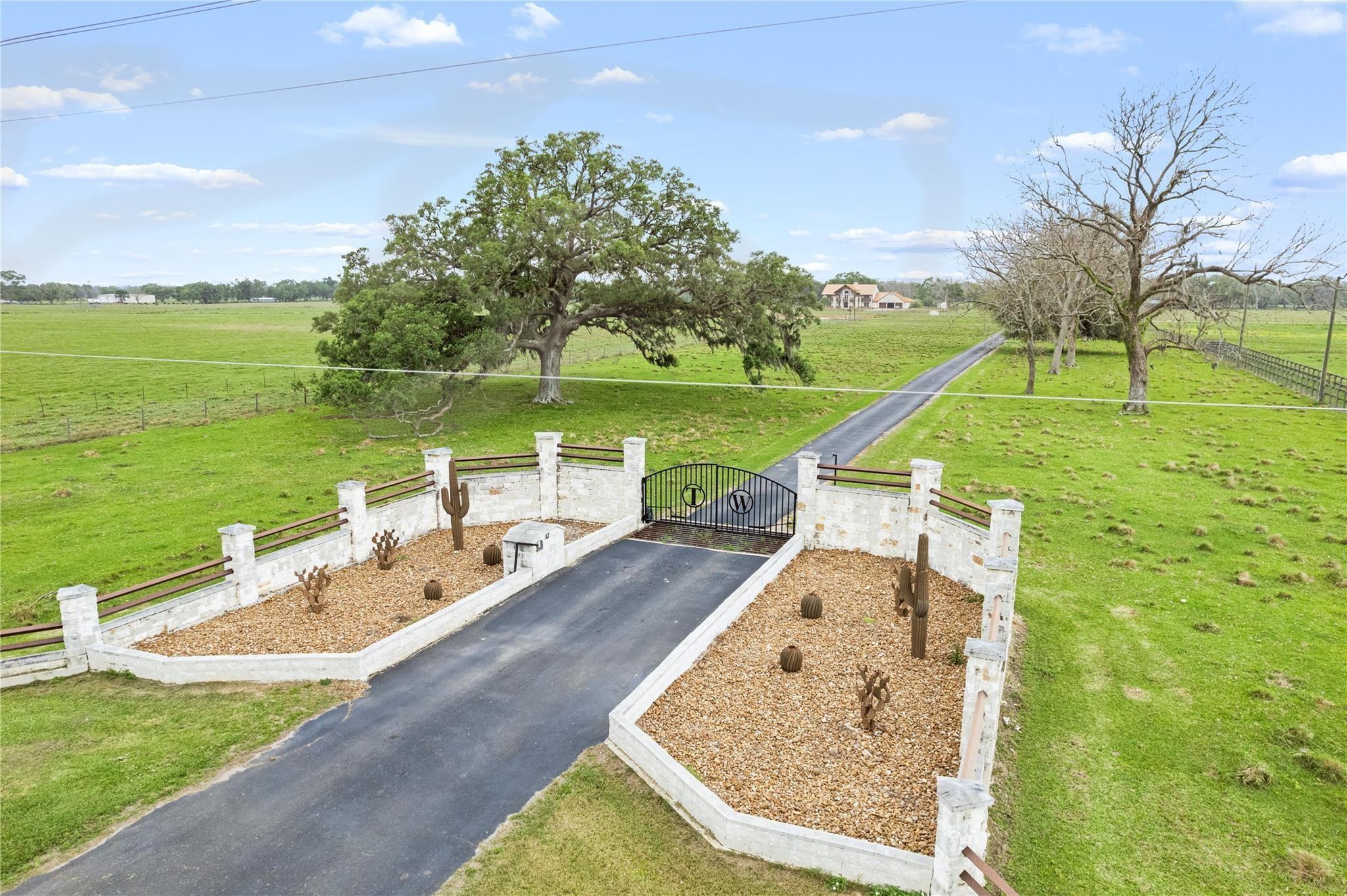 Sweeny, Texas, 77480, United States, 5 Bedrooms Bedrooms, ,5 BathroomsBathrooms,Residential,Active,1919065