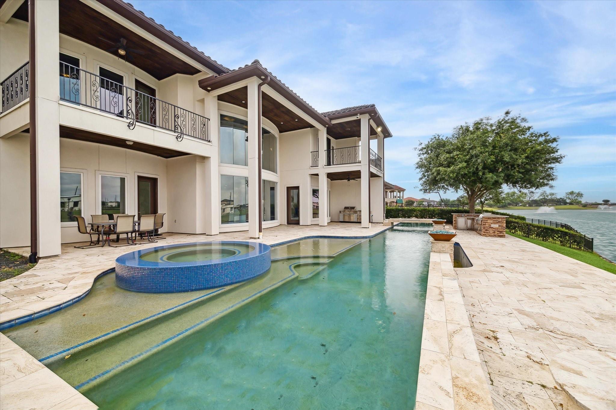 Sugar Land, Texas, 77479, United States, 5 Bedrooms Bedrooms, ,6 BathroomsBathrooms,Residential,Active,2015464