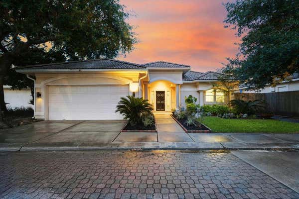 307 HARBORSIDE CIR, KEMAH, TX 77565 - Image 1