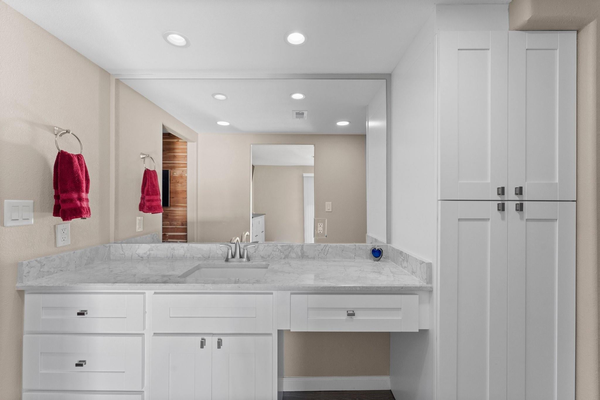 Onalaska, Texas, 77360, United States, ,4 BathroomsBathrooms,Residential,Active,1709536