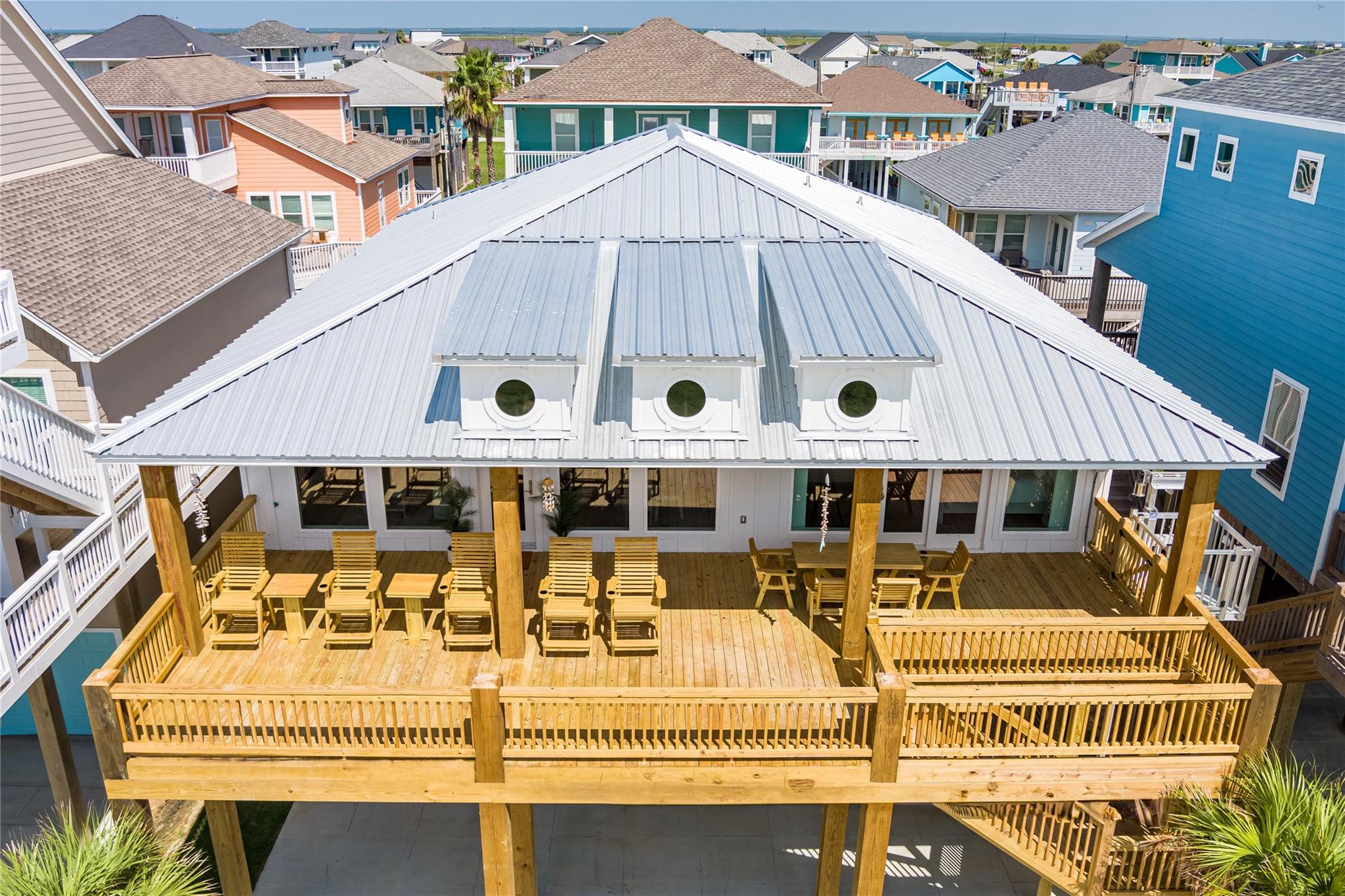 Crystal Beach, Texas, 77650, United States, 4 Bedrooms Bedrooms, ,3 BathroomsBathrooms,Residential,Active,1944100