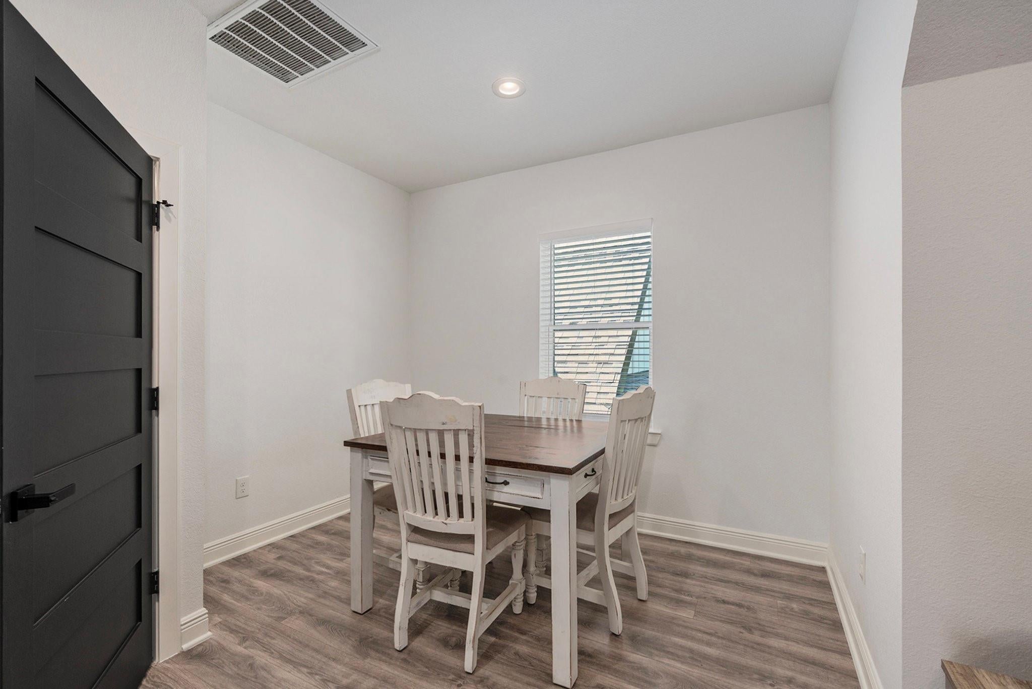 Conroe, Texas, 77304, United States, 6 Bedrooms Bedrooms, ,7 BathroomsBathrooms,Residential,Active,1971805