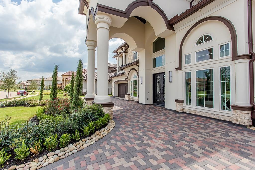 Sugar Land, Texas, 77479, United States, 5 Bedrooms Bedrooms, ,6 BathroomsBathrooms,Residential,Active,1914770
