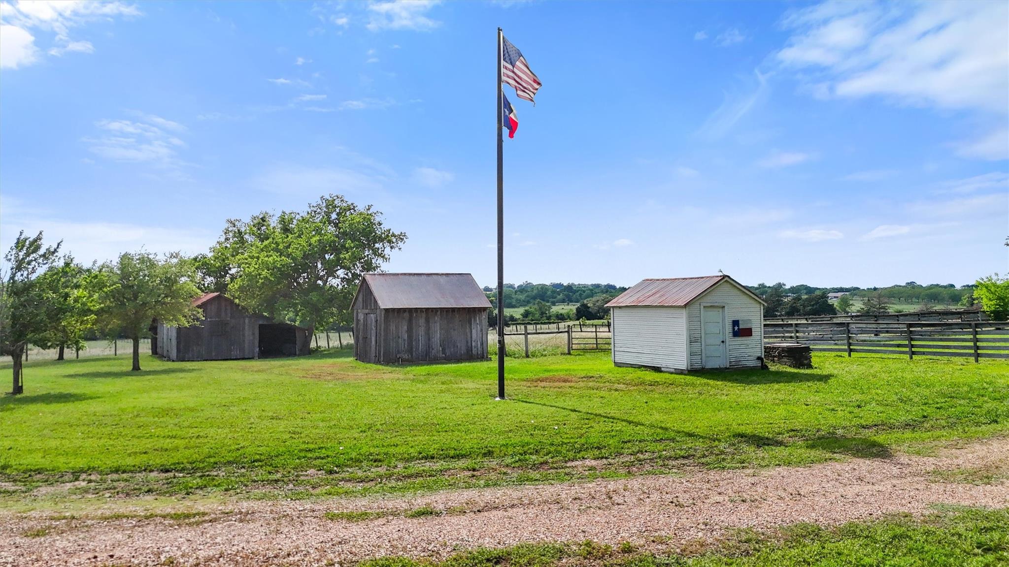 Brenham, Texas, 77833, United States, 3 Bedrooms Bedrooms, ,3 BathroomsBathrooms,Residential,Active,1920281
