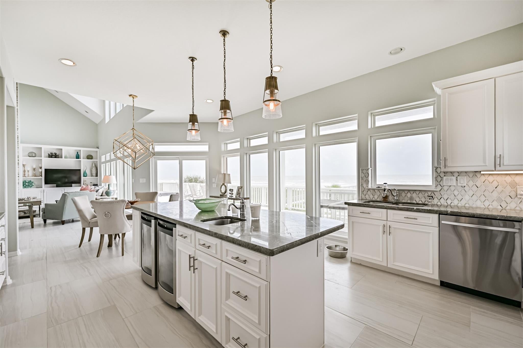 Galveston, Texas, 77554, United States, ,5 BathroomsBathrooms,Residential,Active,1850638