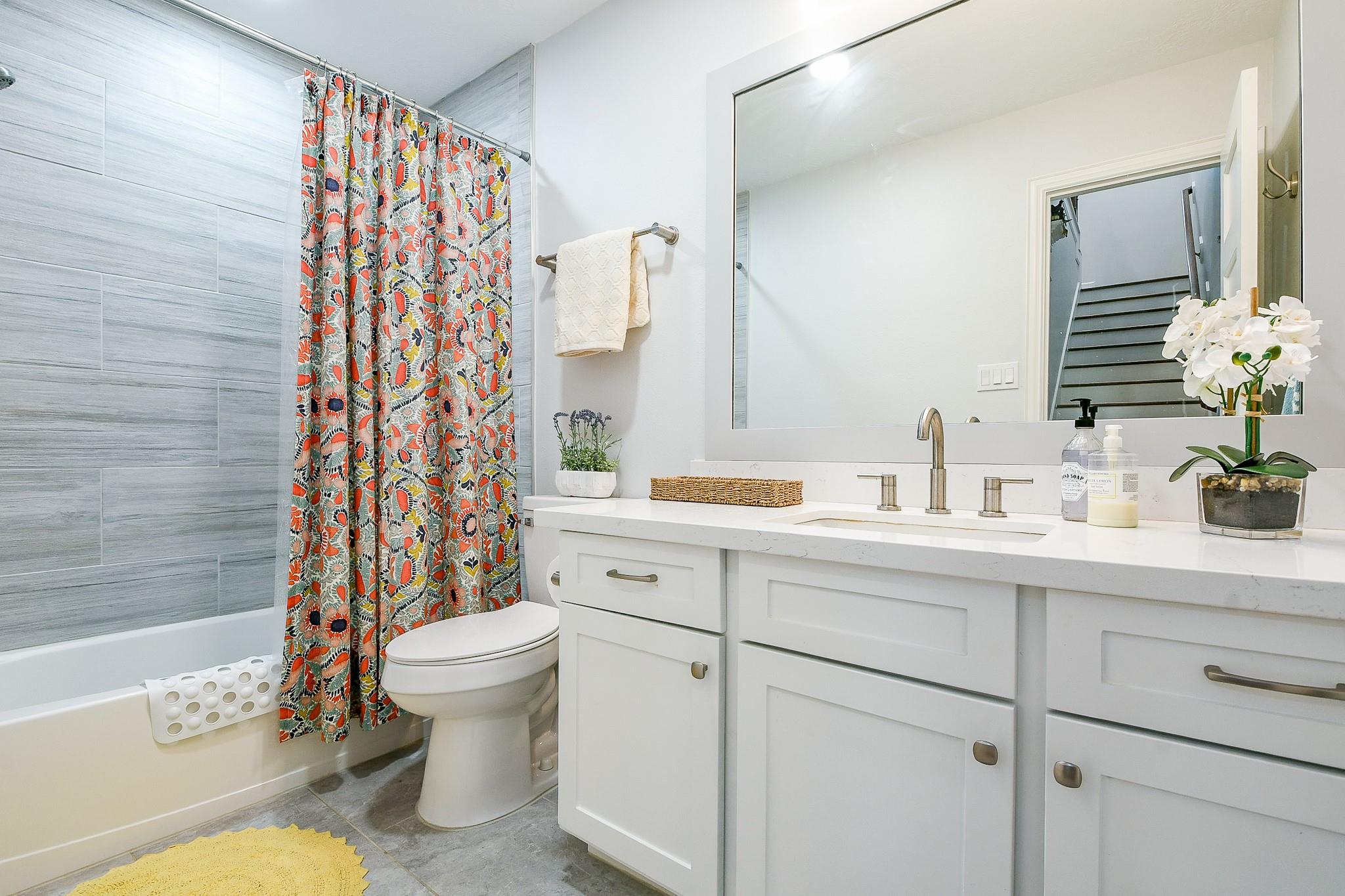Houston, Texas, 77056, United States, ,3 BathroomsBathrooms,Residential,Active,1888505
