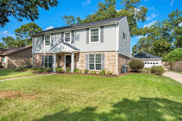 811 FOREST LAKE DR, SEABROOK, TX 77586 - Image 1