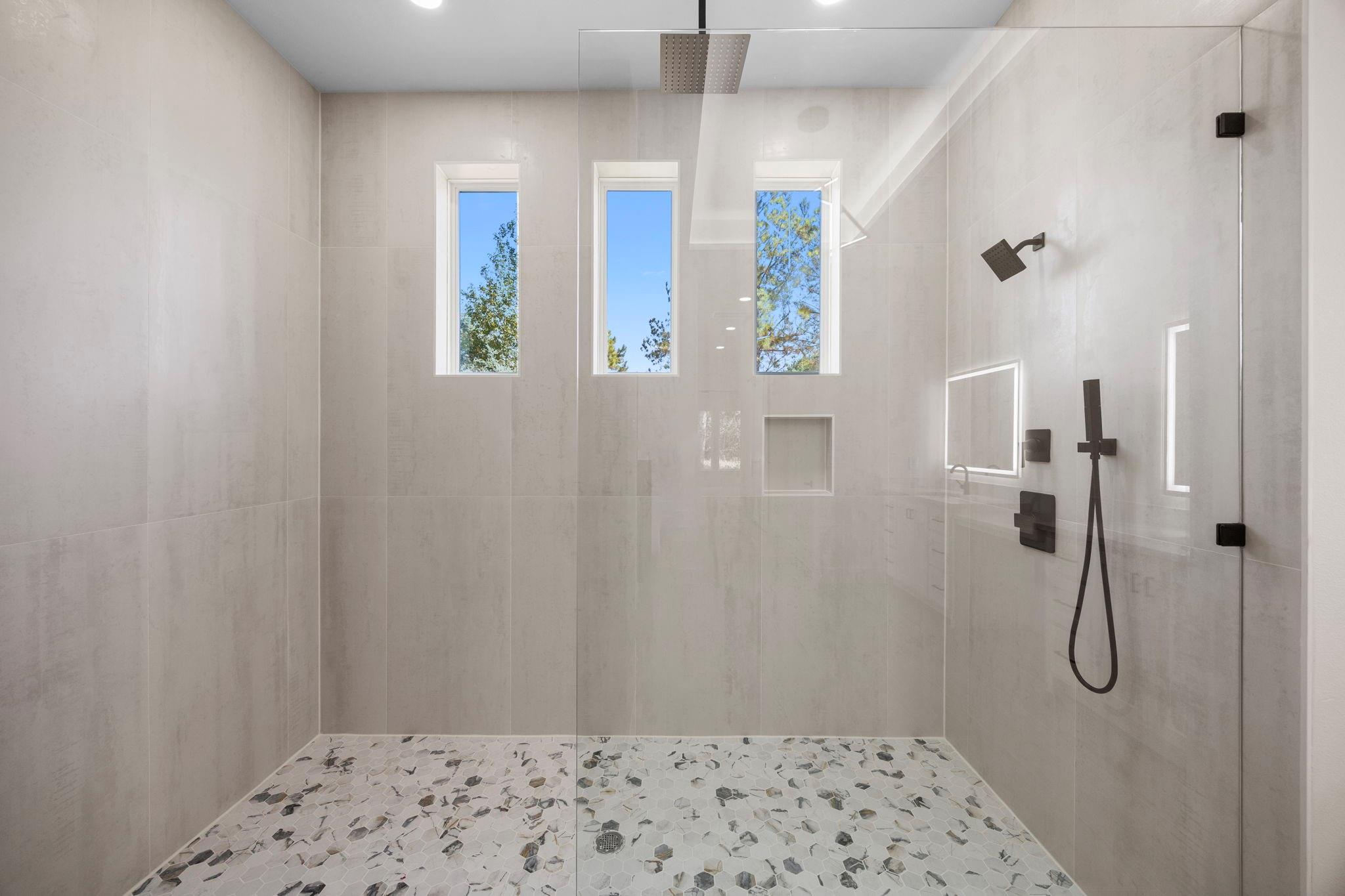 Montgomery, Texas, 77316, United States, 4 Bedrooms Bedrooms, ,4 BathroomsBathrooms,Residential,Active,1962179