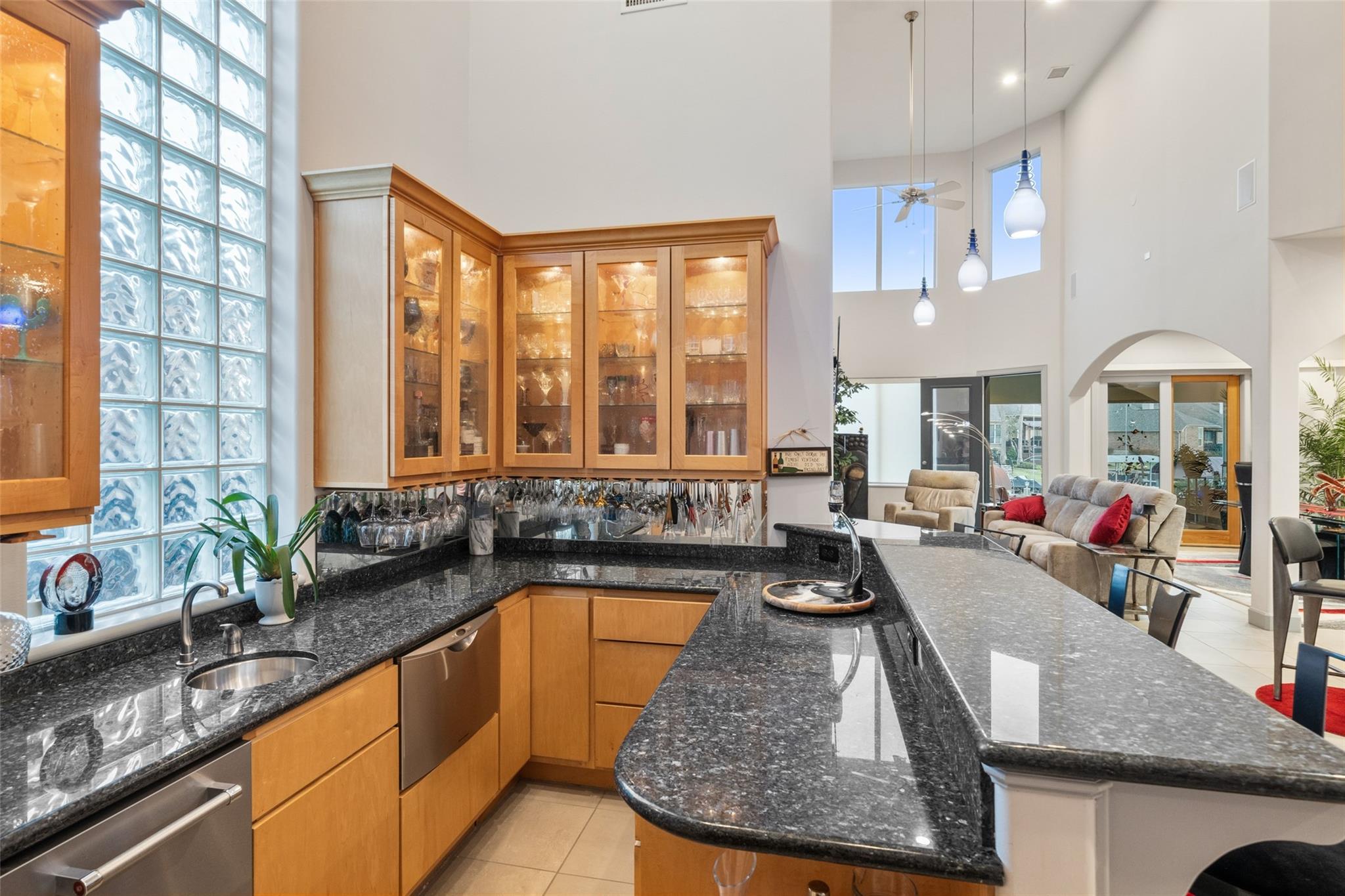 Montgomery, Texas, 77356, United States, 3 Bedrooms Bedrooms, ,4 BathroomsBathrooms,Residential,Active,1992537