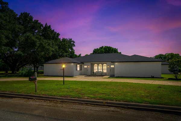 1622 KELVING WAY, WHARTON, TX 77488 - Image 1