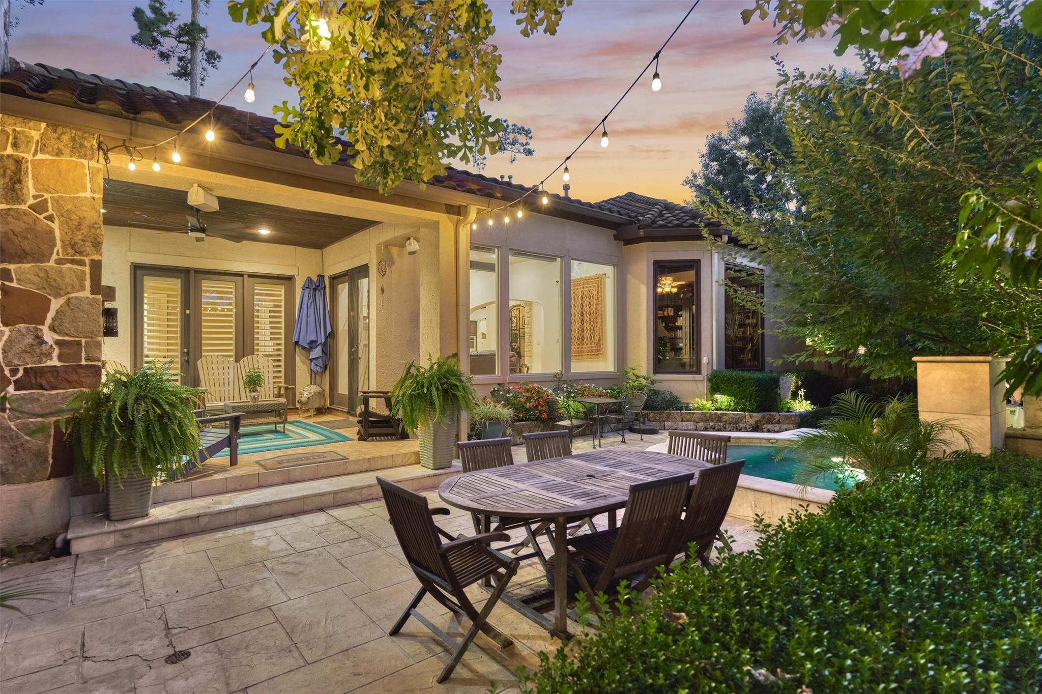 The Woodlands, Texas, 77382, United States, 3 Bedrooms Bedrooms, ,5 BathroomsBathrooms,Residential,Active,1899241