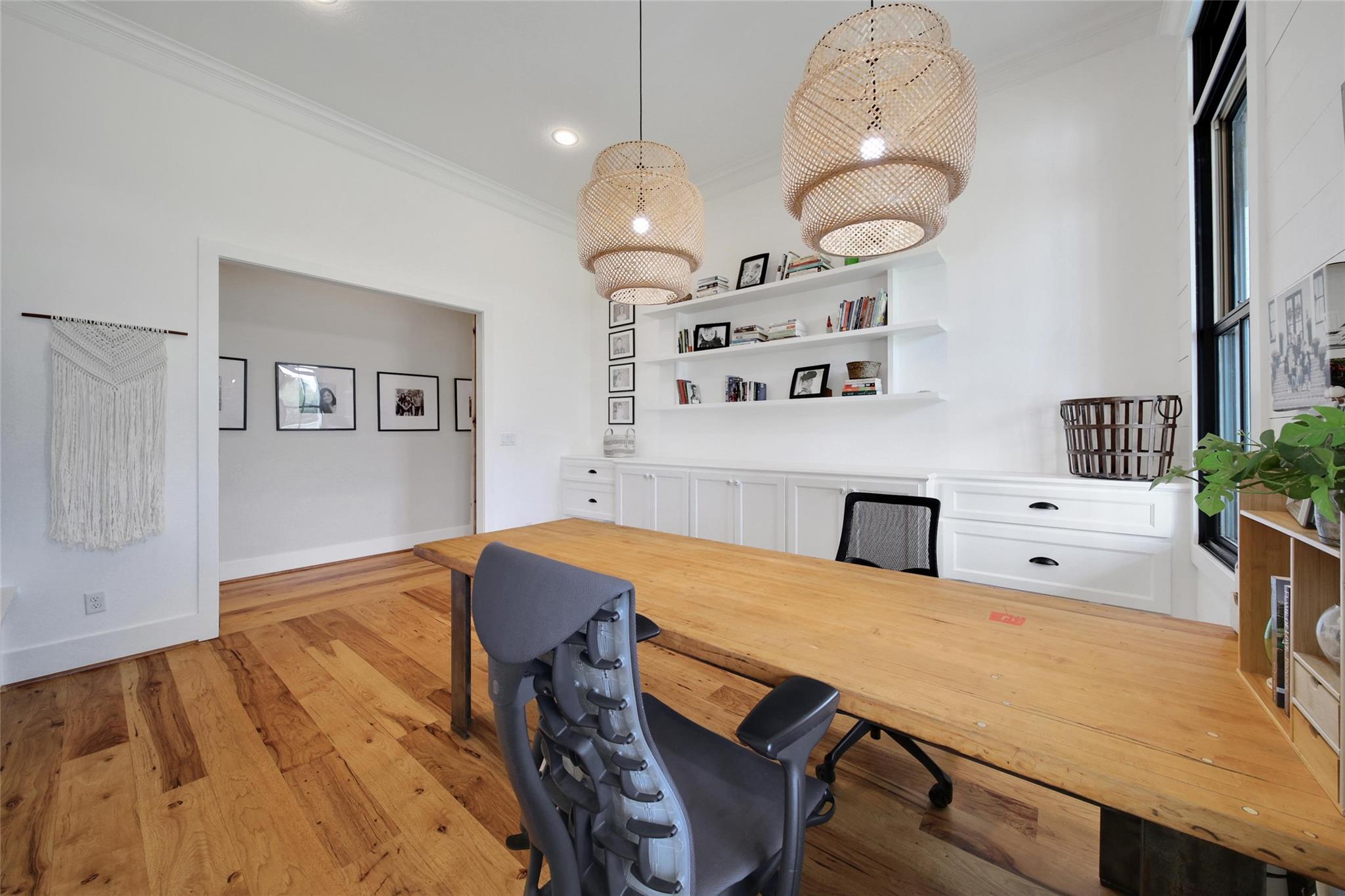 Montgomery, Texas, 77316, United States, 6 Bedrooms Bedrooms, ,8 BathroomsBathrooms,Residential,Active,1970955