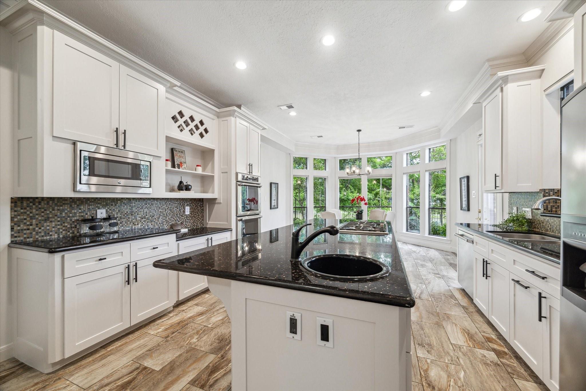 Sugar Land, Texas, 77479, United States, 5 Bedrooms Bedrooms, ,6 BathroomsBathrooms,Residential,Active,1914802