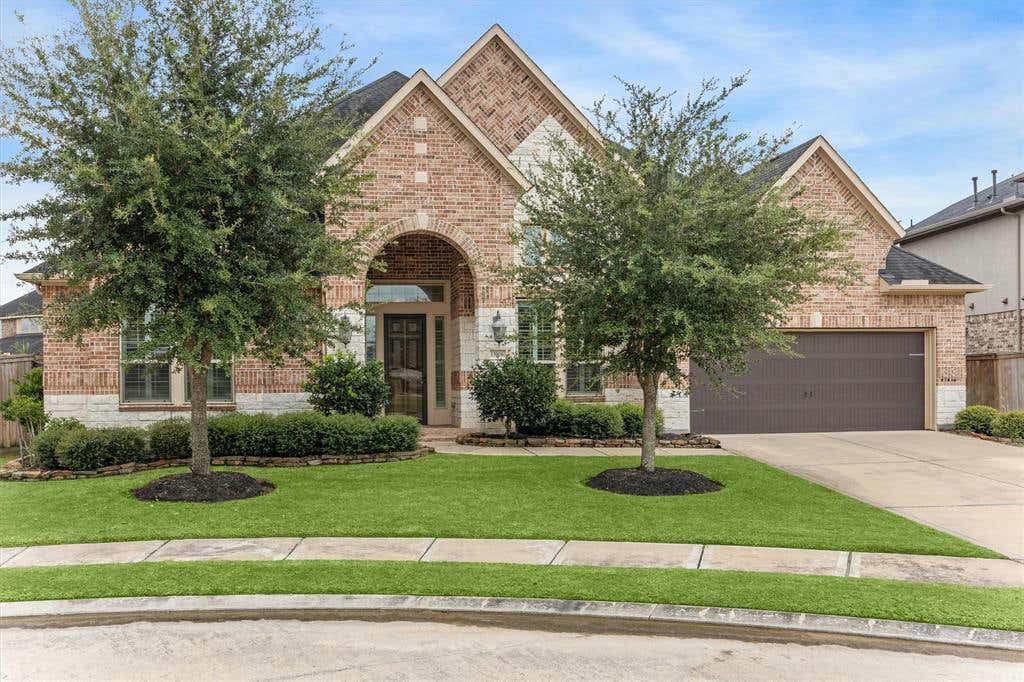 13906 BELL VALLEY CT, HOUSTON, TX 77059, photo 1 of 38