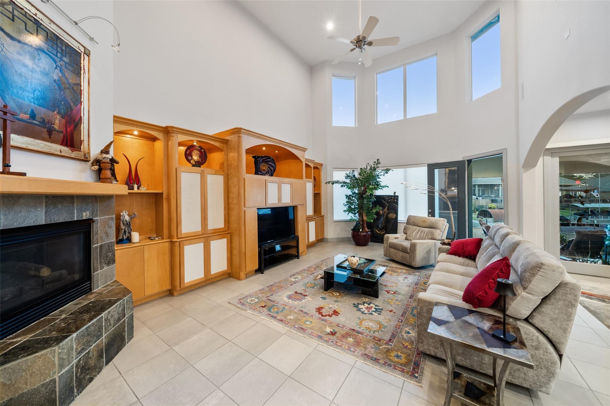 Montgomery, Texas, 77356, United States, 3 Bedrooms Bedrooms, ,4 BathroomsBathrooms,Residential,Active,1992537