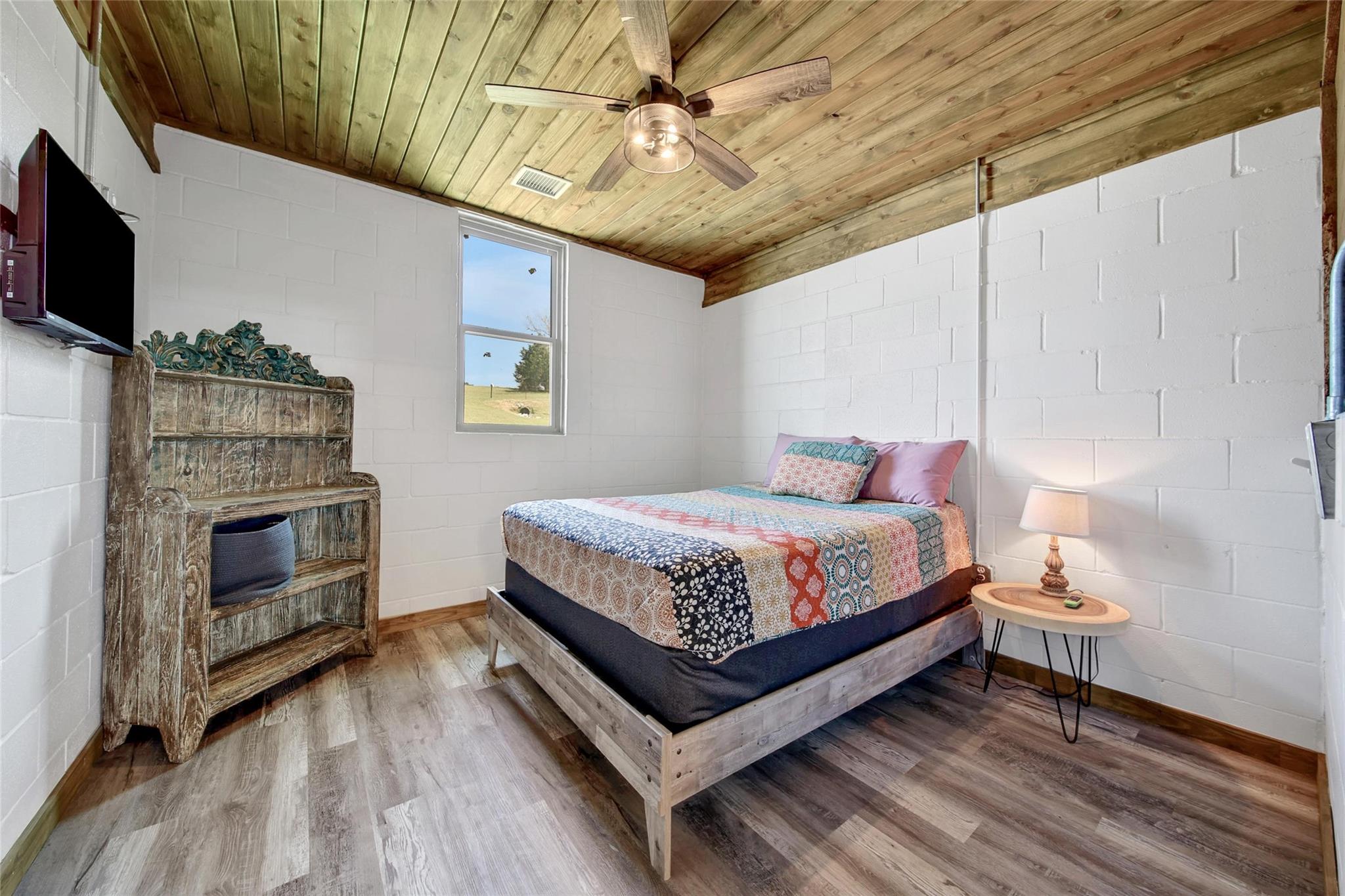 Montgomery, Texas, 77316, United States, 6 Bedrooms Bedrooms, ,6 BathroomsBathrooms,Residential,Active,1907981
