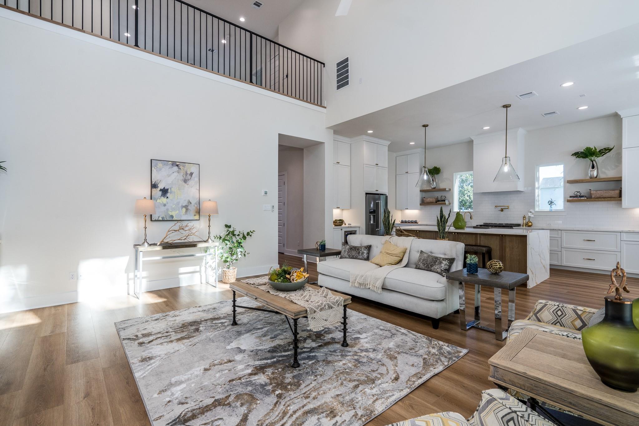 Houston, Texas, 77018, United States, 4 Bedrooms Bedrooms, ,5 BathroomsBathrooms,Residential,Active,1999925