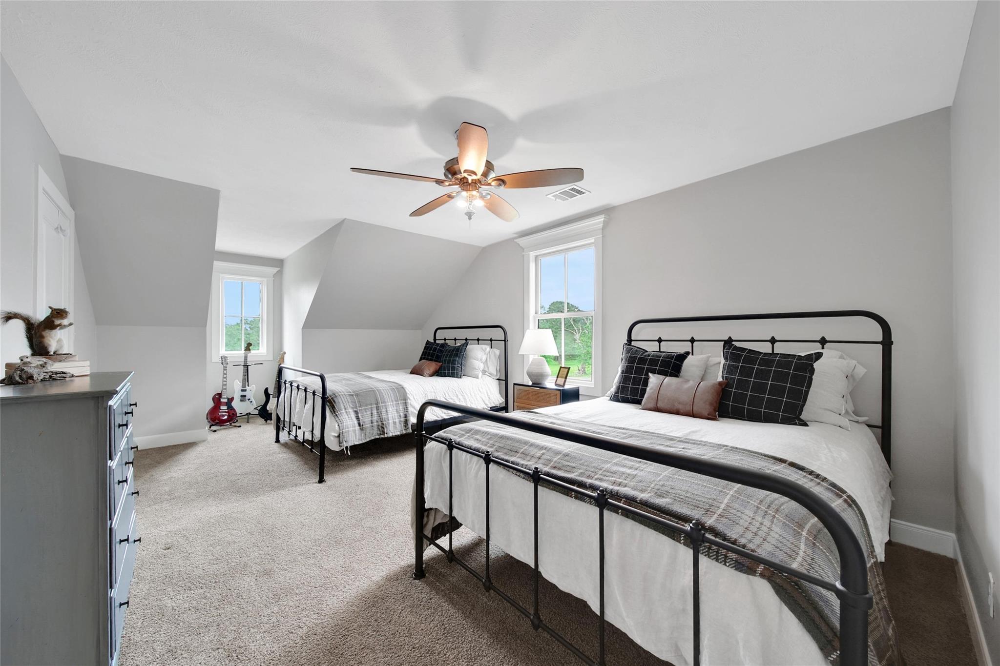 Montgomery, Texas, 77316, United States, 6 Bedrooms Bedrooms, ,8 BathroomsBathrooms,Residential,Active,1970955