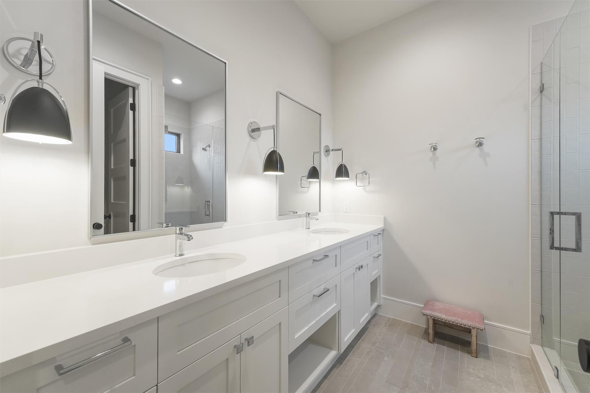 Montgomery, Texas, 77316, United States, 4 Bedrooms Bedrooms, ,6 BathroomsBathrooms,Residential,Active,1972157