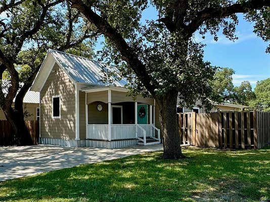 211 E HUGO ST, YOAKUM, TX 77995 - Image 1