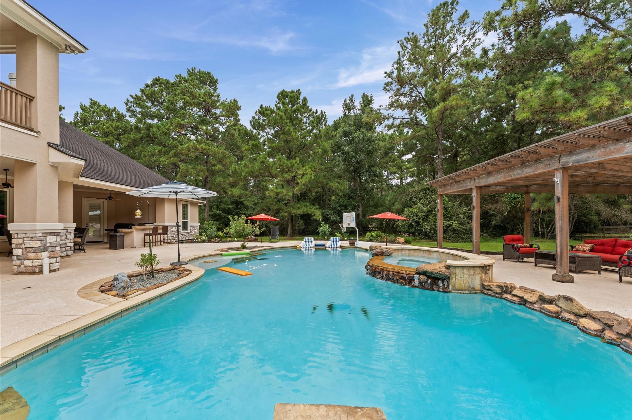 Magnolia, Texas, 77354, United States, 4 Bedrooms Bedrooms, ,5 BathroomsBathrooms,Residential,Active,1903221
