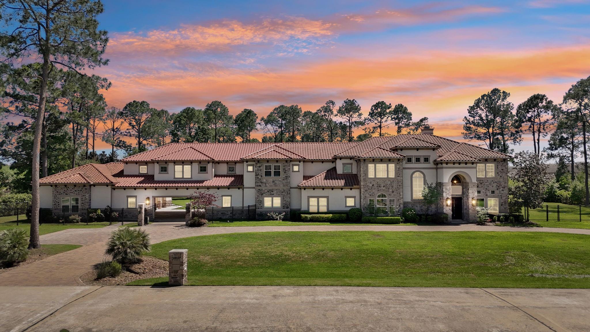 Richmond, Texas, 77406, United States, 11 Bedrooms Bedrooms, ,15 BathroomsBathrooms,Residential,Active,1914837